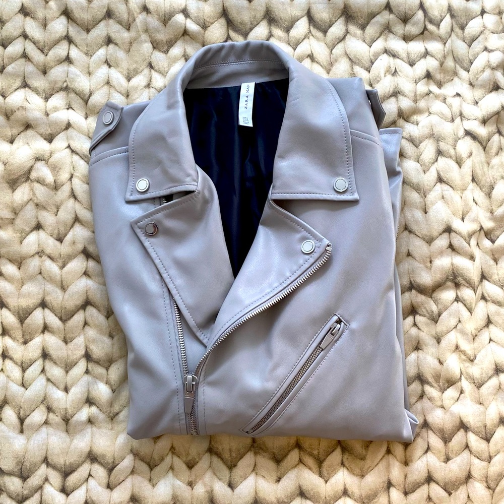 NWOT Gray faux-leather perfecto